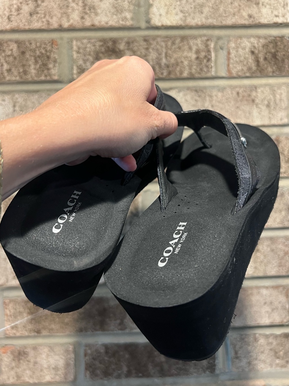 Coach Jaden Platform Thong Sandals - Picture 2 of 12